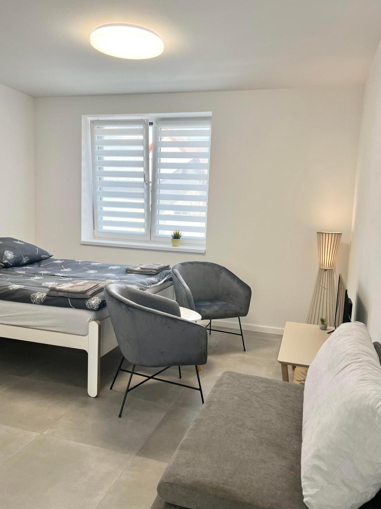 2 Moderne Apartmany 19 A 95 V Sukromi V Centre Mesta Turčianske Teplice Екстериор снимка