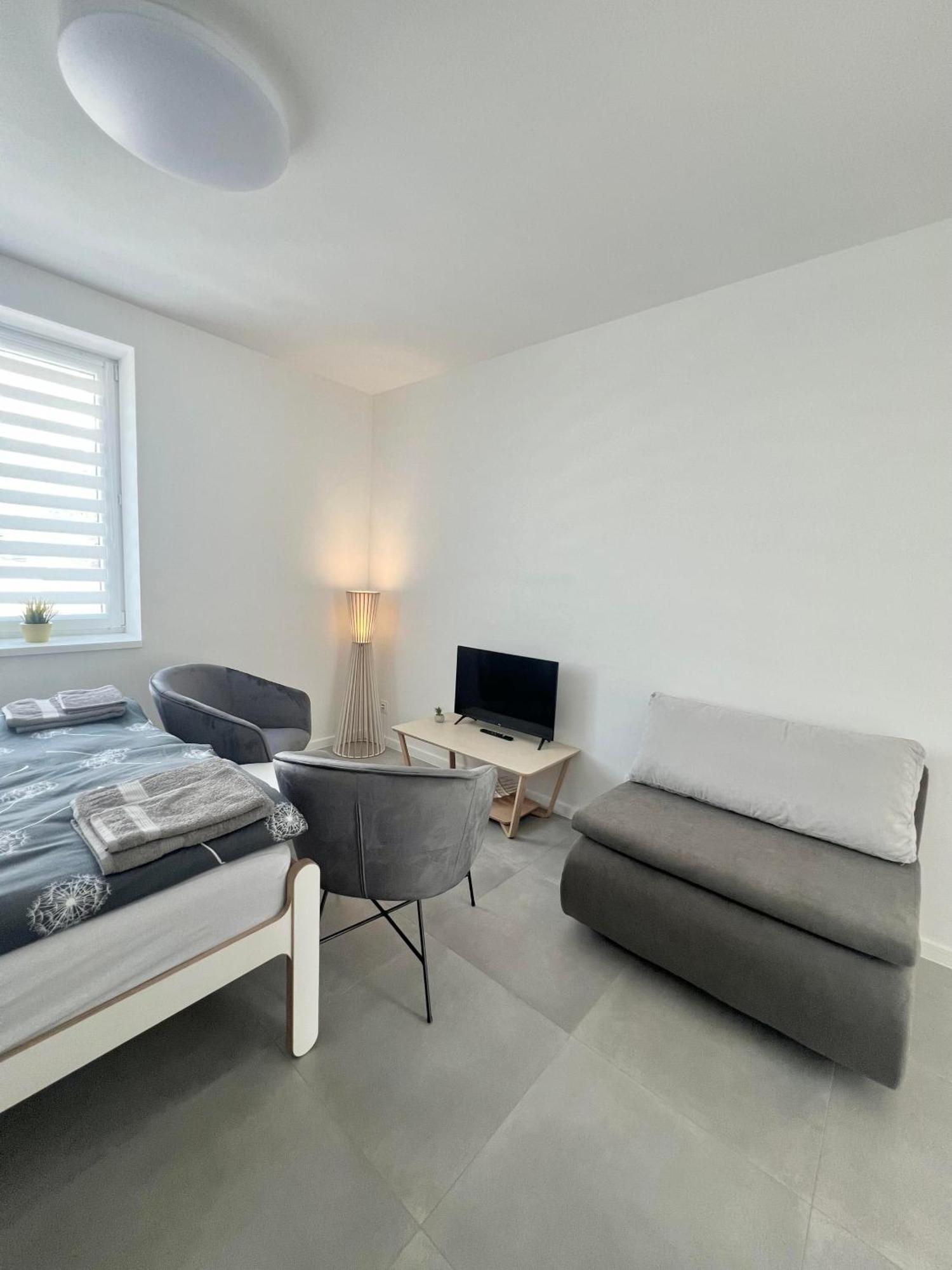 2 Moderne Apartmany 19 A 95 V Sukromi V Centre Mesta Turčianske Teplice Екстериор снимка