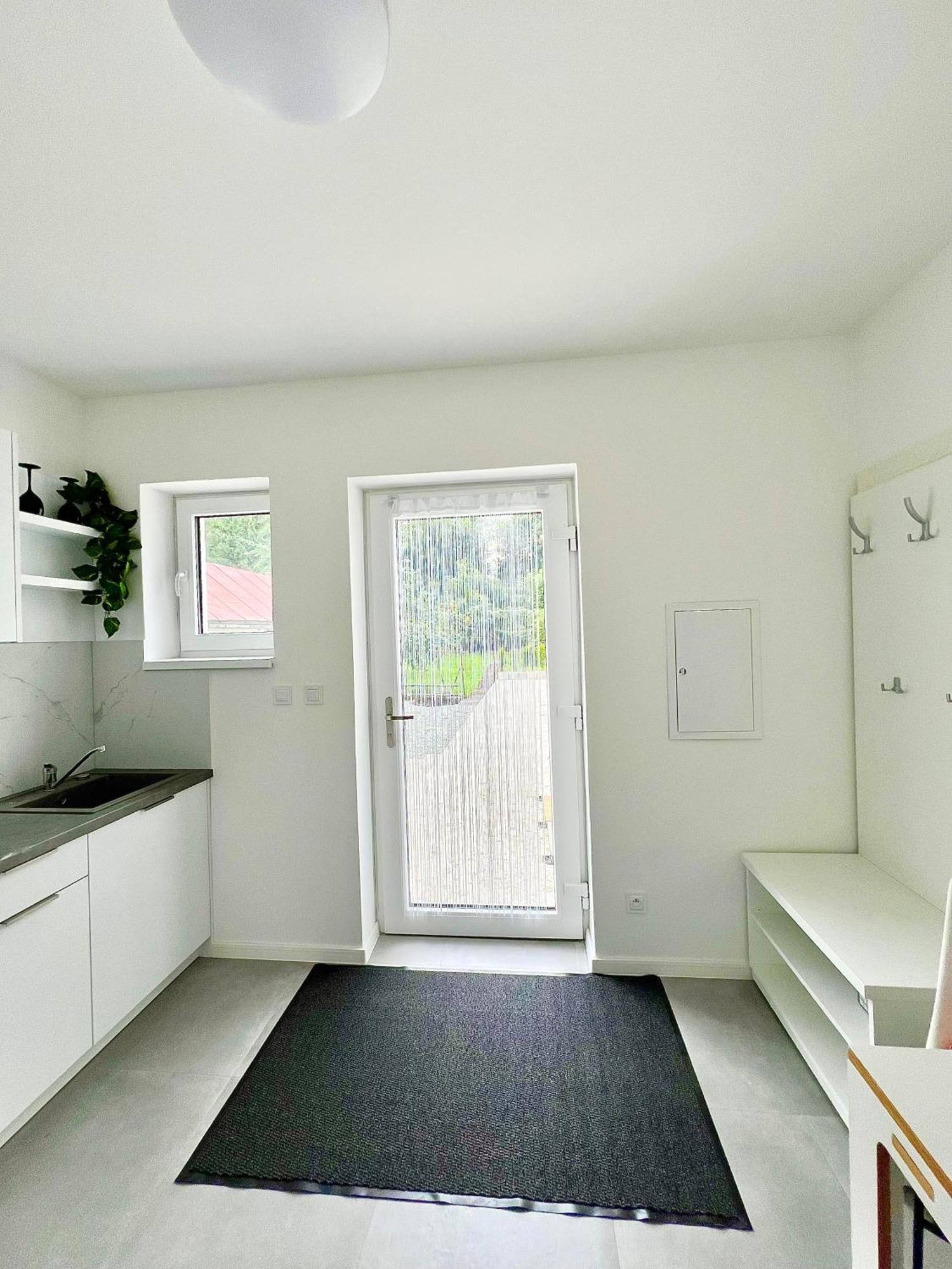 2 Moderne Apartmany 19 A 95 V Sukromi V Centre Mesta Turčianske Teplice Екстериор снимка
